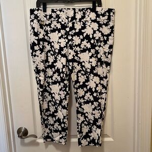Rafaella comfort capri pants